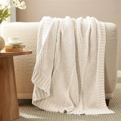 Minimalist Home Blanket